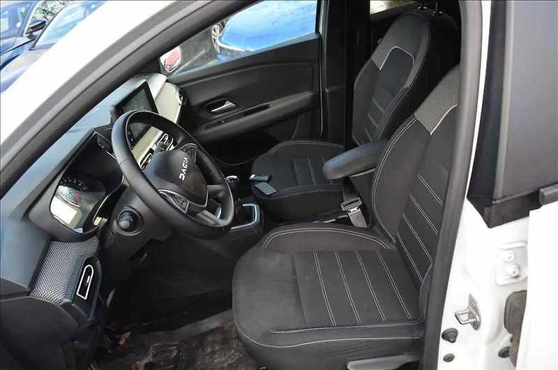 Dacia Sandero (2024) 1,0 TCE S&S EXPRESSION - fotka 15 z 19