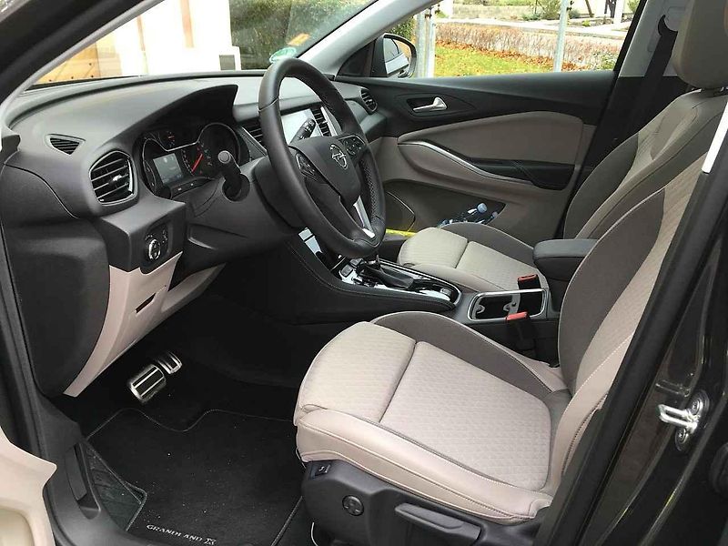 Opel Grandland X.