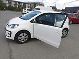 Volkswagen up! 1,0i Výbava Pěkny ! - náhled 13