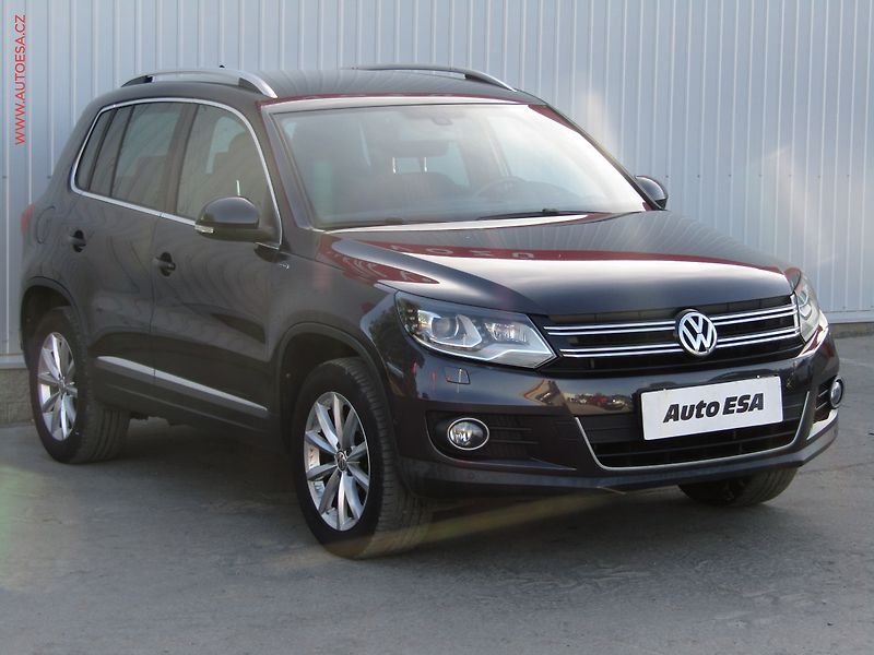 Volkswagen Tiguan (2015) 2.0TSi 4x4, Lounge, DSG - fotografie inzerátu