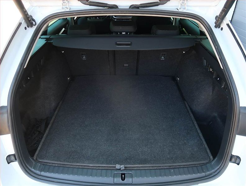 Škoda Octavia (2023) Scout 2.0 TDI - fotka 14 z 27