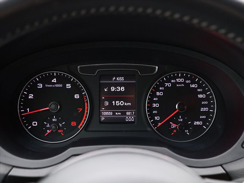 Audi Q3 2,0 TFSI 162kW quattro S-Line - fotka 18 z 37
