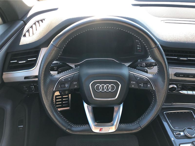 Audi Q7 3.0TDi S-LINE - fotka 18 z 30