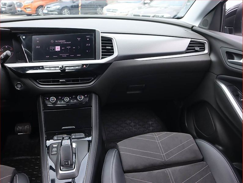 Opel Grandland X (2023) 1.2 Turbo - fotka 8 z 23
