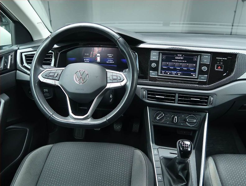 Volkswagen Taigo (2023) Life 1.0 TSI - fotka 7 z 15