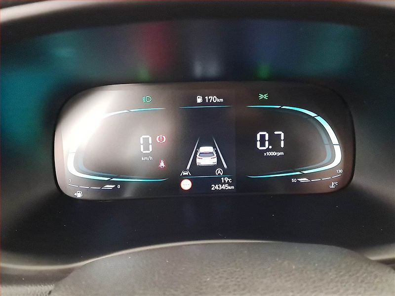 Hyundai i30 (2024) Family Smart 1.5 DPI - fotka 11 z 20