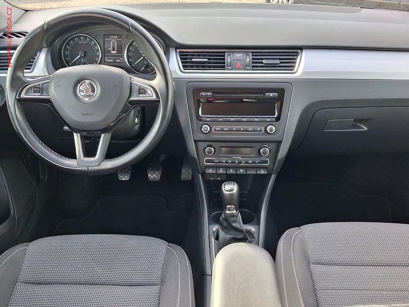 Škoda Rapid (2014) 1.6 TDi, ČR, Elegance - fotka 8 z 20