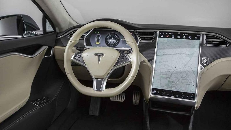Tesla Model S „Shooting Brake“ od RemetzCar.