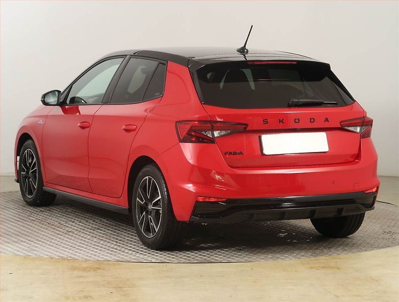 Škoda Fabia (2025) 1.0 TSI, Monte Carlo, Automat - fotka 4 z 23