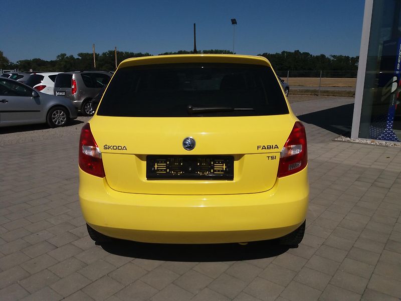 Škoda Fabia 1.2TSi,63kW,ESP,KLIMA,1.MAJIT! - fotka 5 z 21