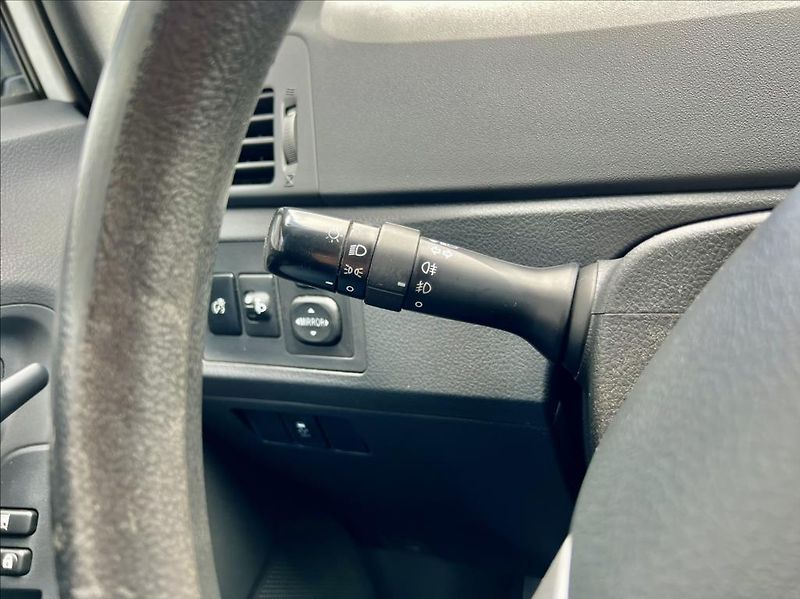 Toyota Verso 1,6 D-4D KLIMA - fotka 22 z 36