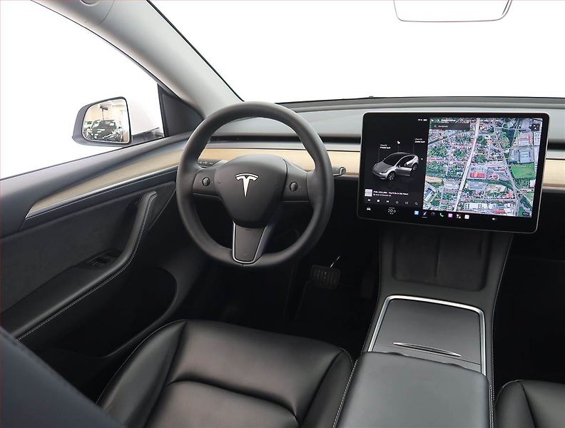 Tesla Model Y (2022) Long Range AWD 79kWh, SoH 89% - fotka 7 z 33