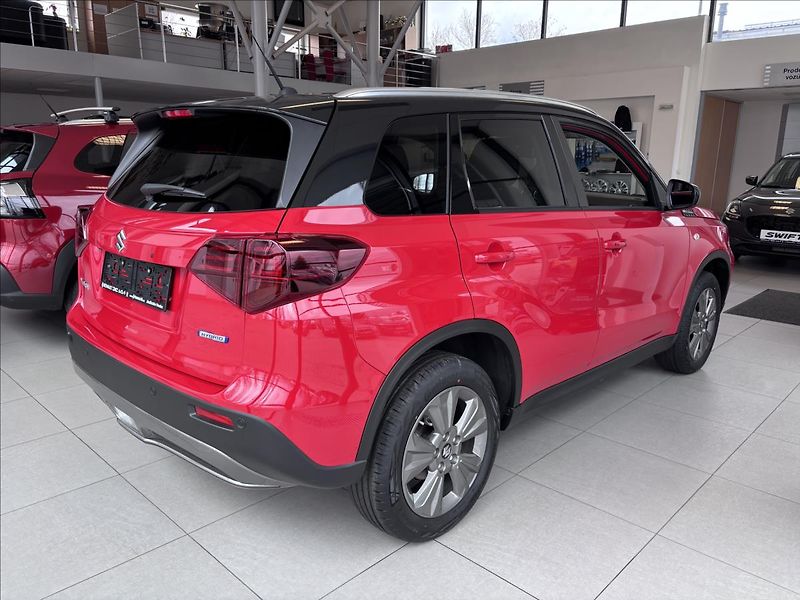 Suzuki Vitara (2025) 1,4 BoosterJet AllGrip 4x4 Aut - fotka 4 z 14