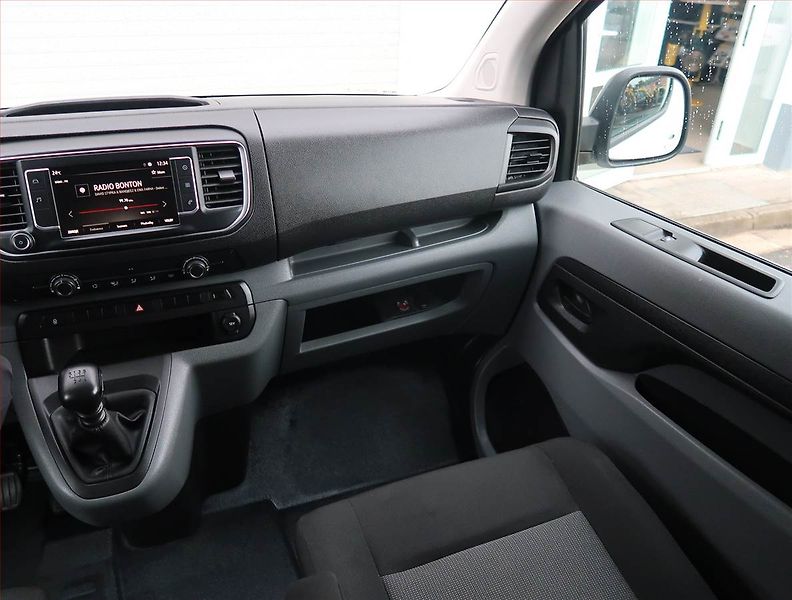 Opel Vivaro (2022) 2.0 CDTI, Bus, 8Míst, ČR, DPH - fotka 8 z 20