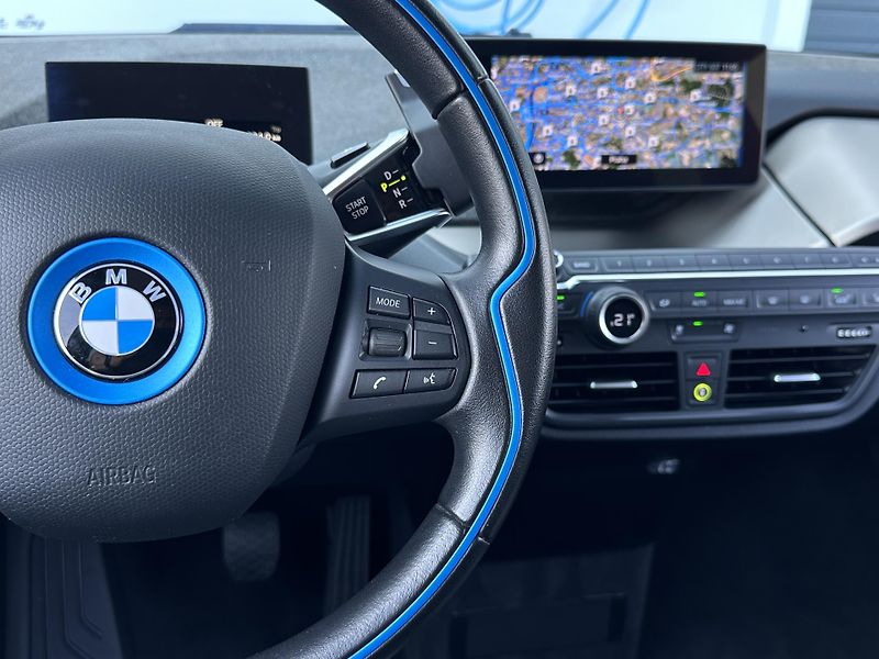 BMW i3 s 120Ah 135kw - fotka 11 z 24