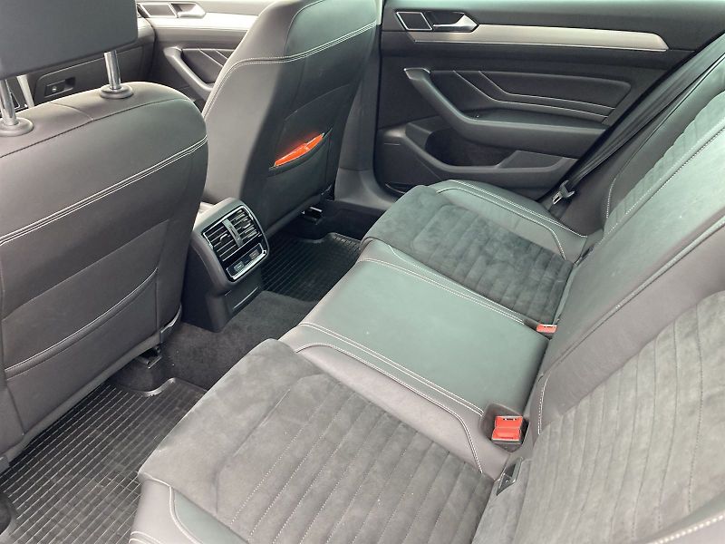 Volkswagen Passat (2019) 2.0 TDI DSG - fotka 9 z 34