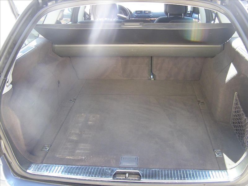 Mercedes-Benz Třídy E 2,2   SLEVA - fotka 19 z 26