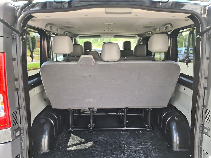 Opel Vivaro (2011) 2.0 CDTi 84-KW 8-MÍST KLIMA TE - fotka 38 z 39