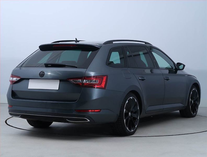 Škoda Superb (2017) Sportline 2.0 TDI, Automat - fotka 5 z 20