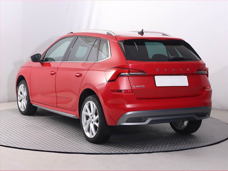 Škoda Kamiq (2020) Style Plus 1.0 TSI, Automat - fotka 4 z 22
