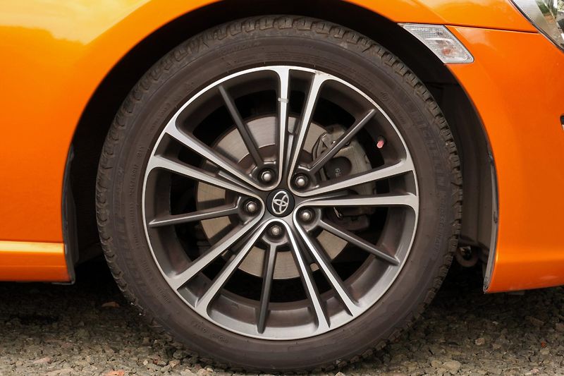 Toyota GT86 2.0 Boxer, ČR, Tempomat - fotka 12 z 30