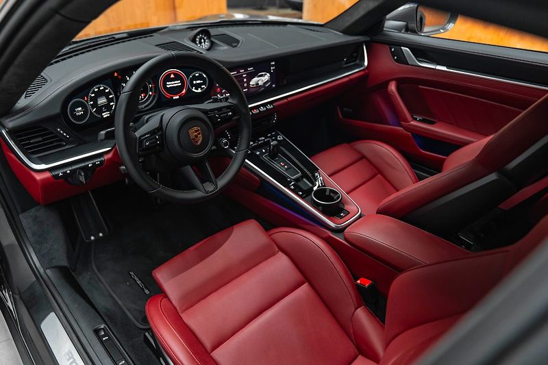 Porsche 911 Turbo, BOSE, ACC, VÝFUKY, MATR - fotka 7 z 20
