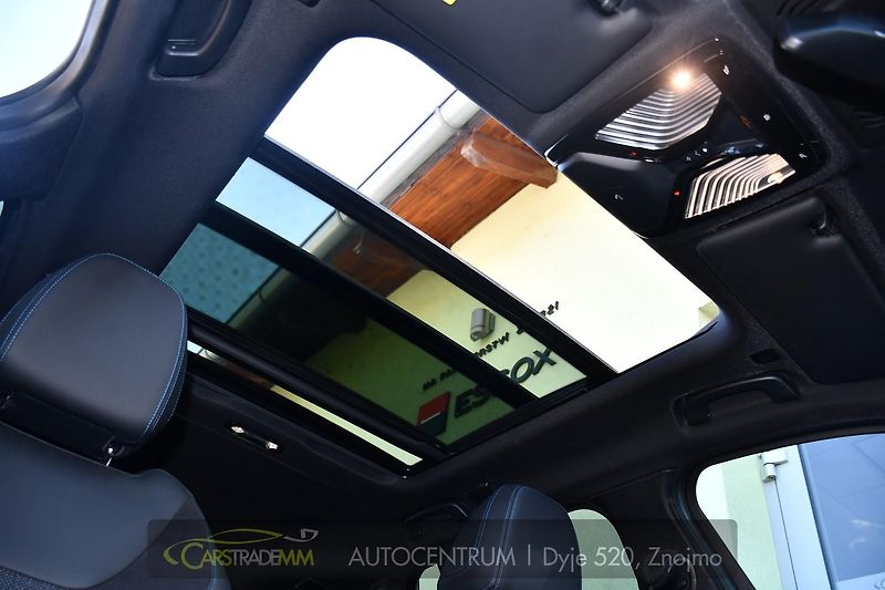 BMW Řada 3 320D XDRIVE M-SPORT ČR HUD - fotka 48 z 59