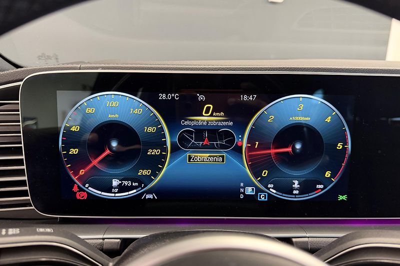 Mercedes-Benz GLE (2021) GLE 300d 4Matic AMG Line - fotka 41 z 94