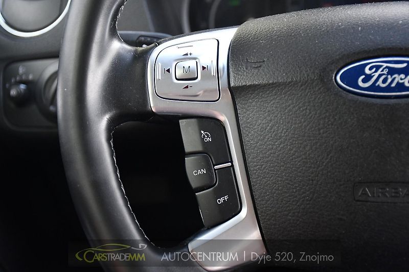 Ford Mondeo 2.0TDCi NAVI PDC - fotka 28 z 44