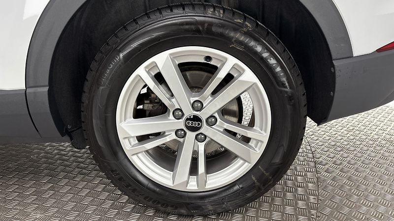 Audi Q3 1.5 35 TFSI S Tronic - fotka 19 z 29