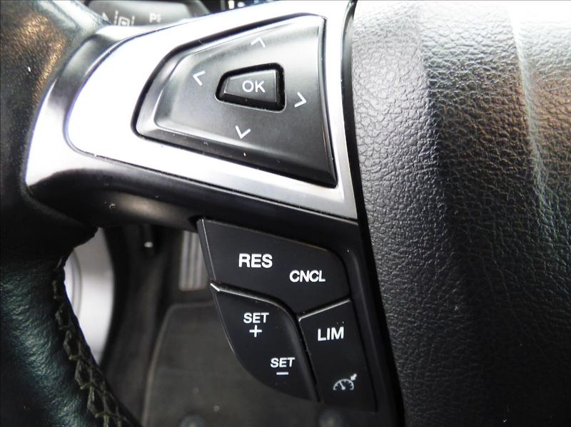 Ford Mondeo 2,0 EcoBlue,140kW,Navi,Keyless - fotka 29 z 58