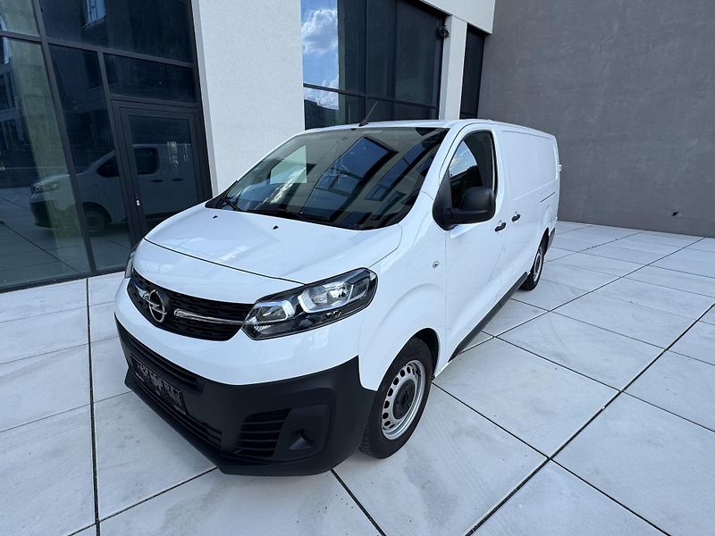Opel Vivaro COMFORT L3H1 2.8T 1 MAJITEL  - fotka 26 z 36