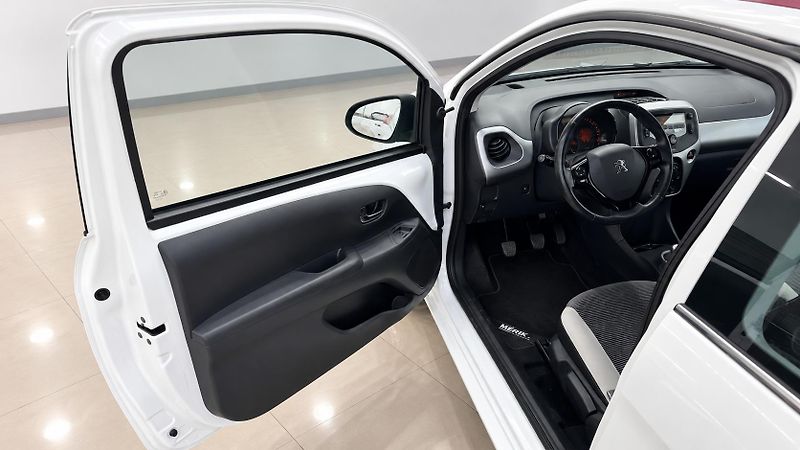 Peugeot 108 (2016) - fotka 19 z 23