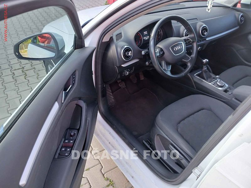 Audi A3 (2016) 1.6 TDI, Xenon, AC - fotka 3 z 3