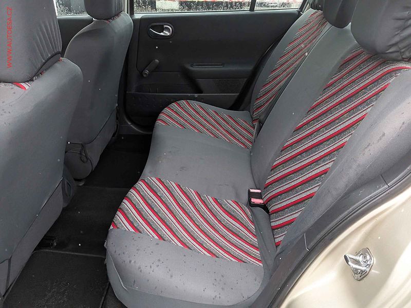 Renault Mégane (2008) 1.6 16V, ČR, AC, park.asist - fotka 10 z 14