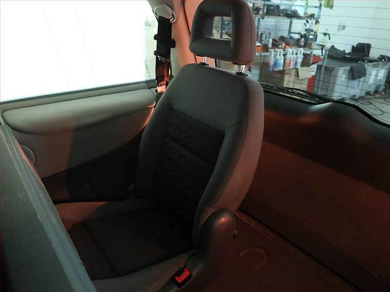 Volkswagen Sharan (2007) 2.0 TDI, 7 míst, Tažné - fotka 14 z 15