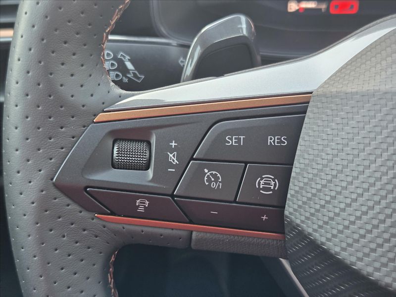 Cupra Formentor 1,5 TSi DSG Záruka2029 ČR 1.ma - fotka 16 z 23