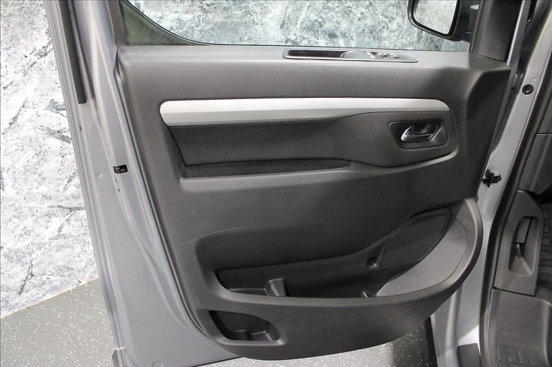 Peugeot Expert 2,0 HDI 6-MÍST L3 145k MAN 6 - fotka 8 z 31