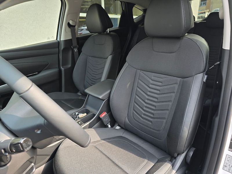 Hyundai Tucson (2026) 1.6 T-GDi MT PREMIUM TT - fotka 11 z 27