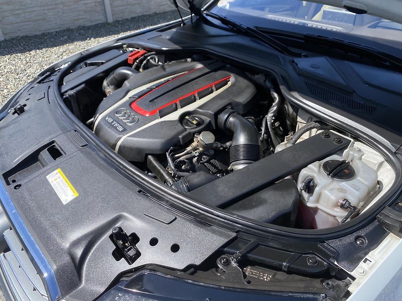 Audi A8 S8 4.0i V8 520PS CZ DPH EXTRA! - fotka 93 z 176