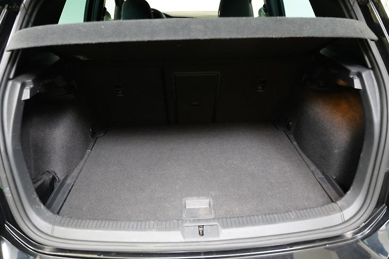 Volkswagen Golf - fotka 26 z 26