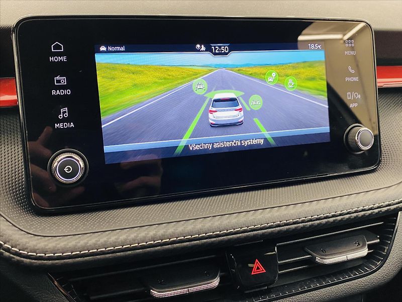 Škoda Fabia 1,0 TSI DSG 85kW Monte Carlo - fotka 16 z 25