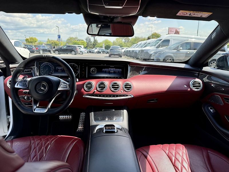 Mercedes-Benz Třídy S (2017) 500 4MATIC kupé - fotka 35 z 57