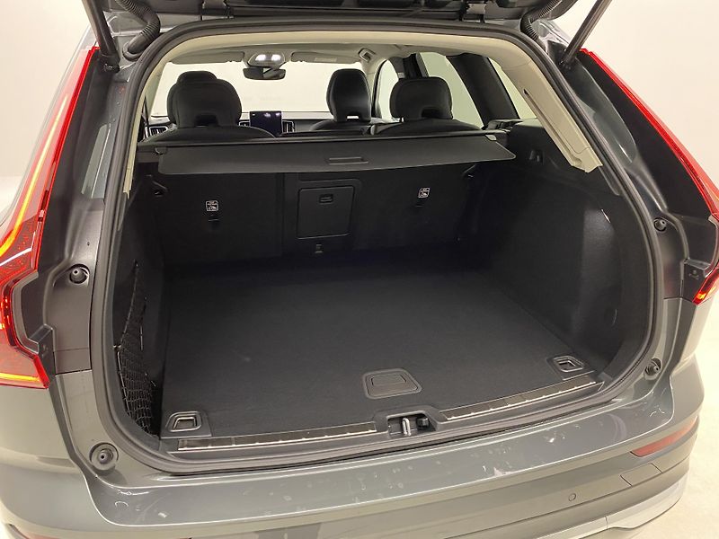 Volvo XC60 (2026) B5 AWD AUT BRIGHT PLUS  - fotka 5 z 66