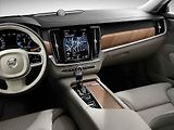 Volvo V90.