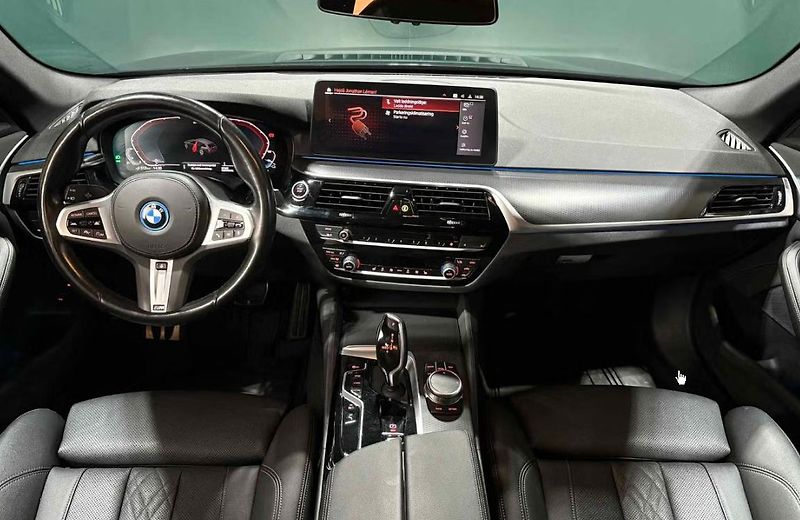 BMW Řada 5 530e xDrive M-Sport Taž. Kam. - fotka 6 z 24