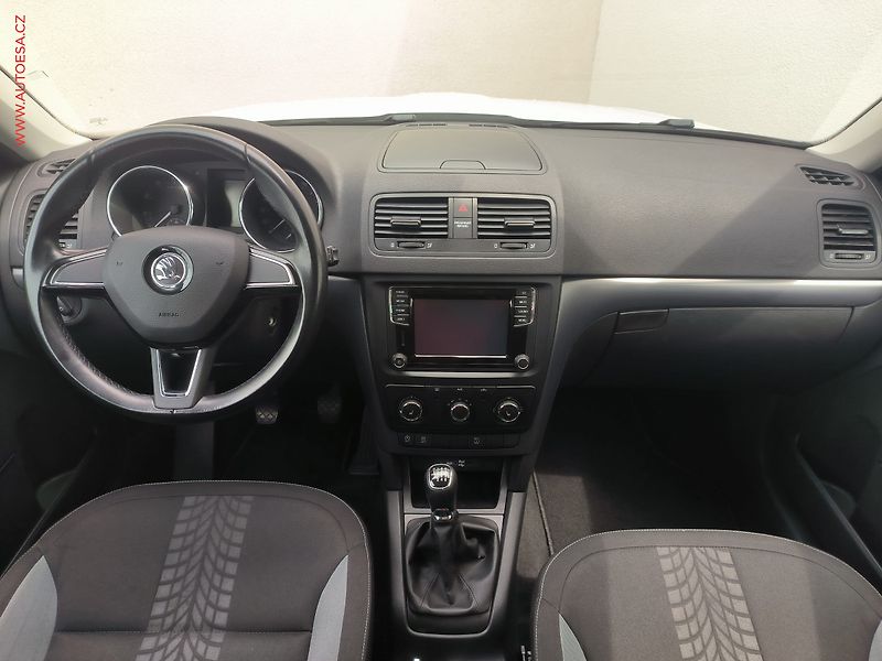 Škoda Yeti (2017) 1.4 TSi, Adventure, TZ, park - fotka 8 z 16