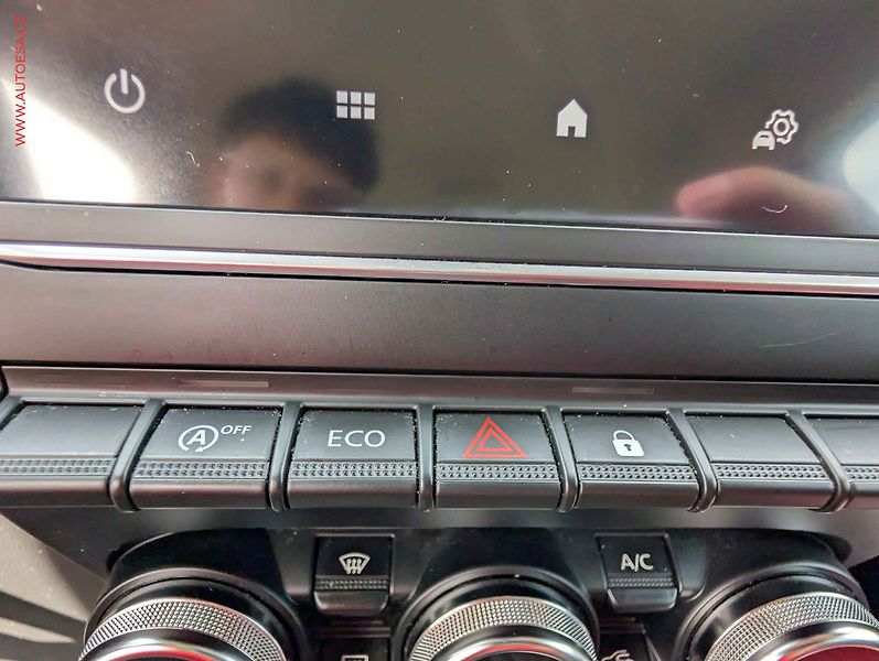 Renault Captur (2021) 1.0TCe, 1.maj,ČR, LED - fotka 18 z 20