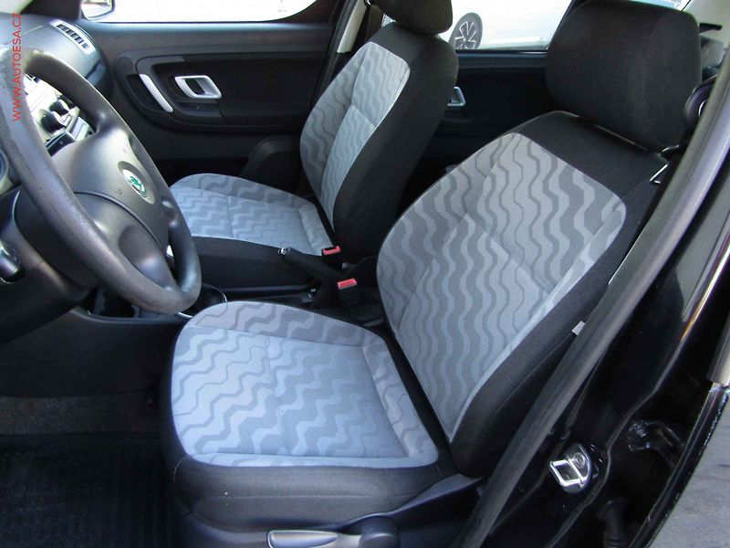 Škoda Roomster (2008) 1.2 HTP, 2.maj,ČR, Style - fotka 9 z 14