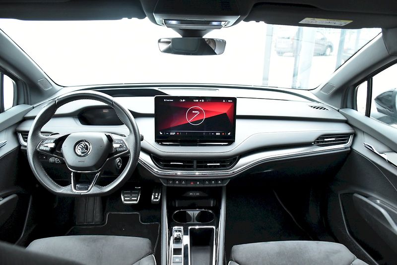 Škoda Enyaq (2022) 80 Sportline 150kW - fotka 10 z 35